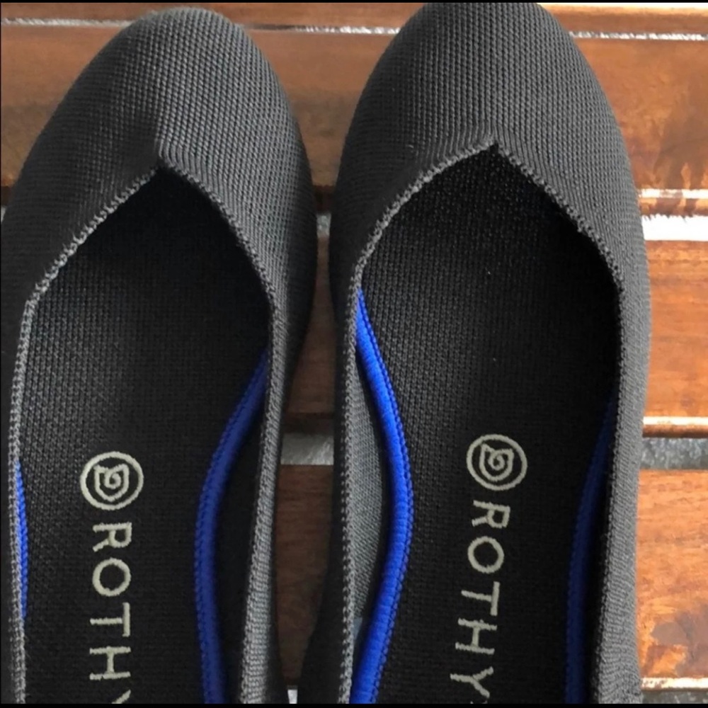 Rothy’s Black Rounded Toe Shoes Size 9